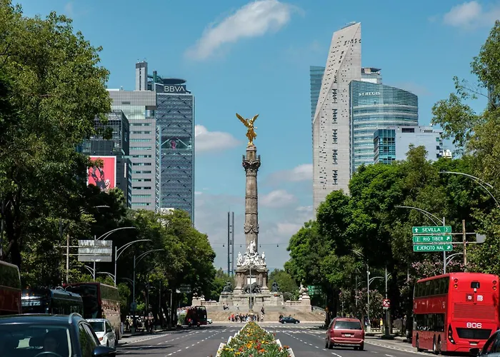 Condesa Square