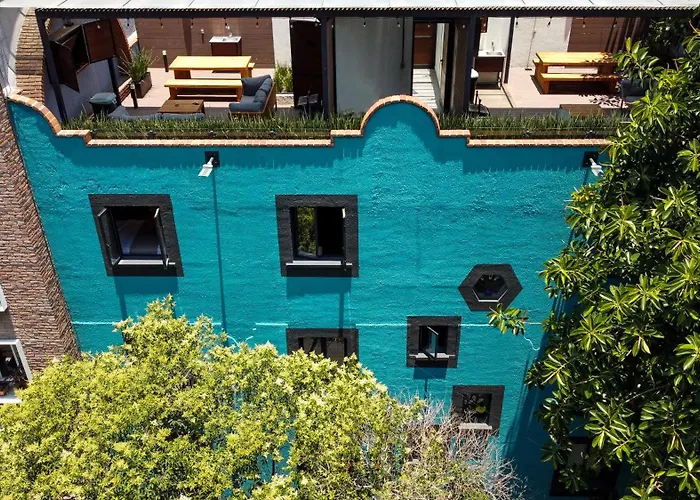 Condesa Square *